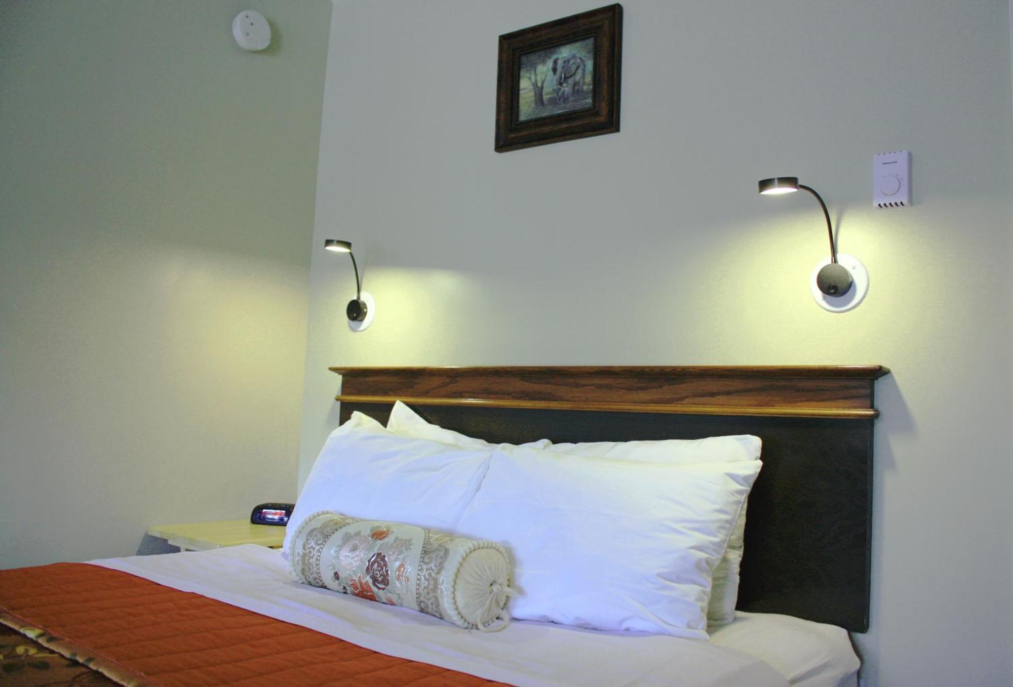 Motel Le Jolibourg Saint-Sauveur Ngoại thất bức ảnh
