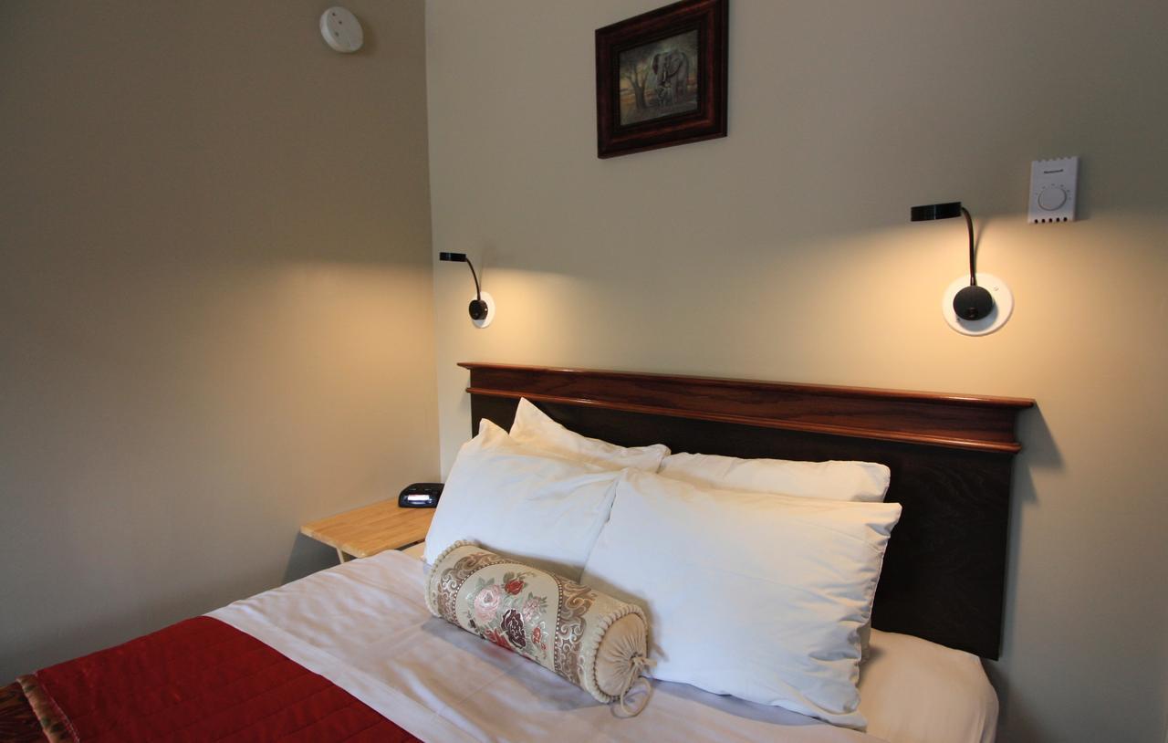 Motel Le Jolibourg Saint-Sauveur Ngoại thất bức ảnh