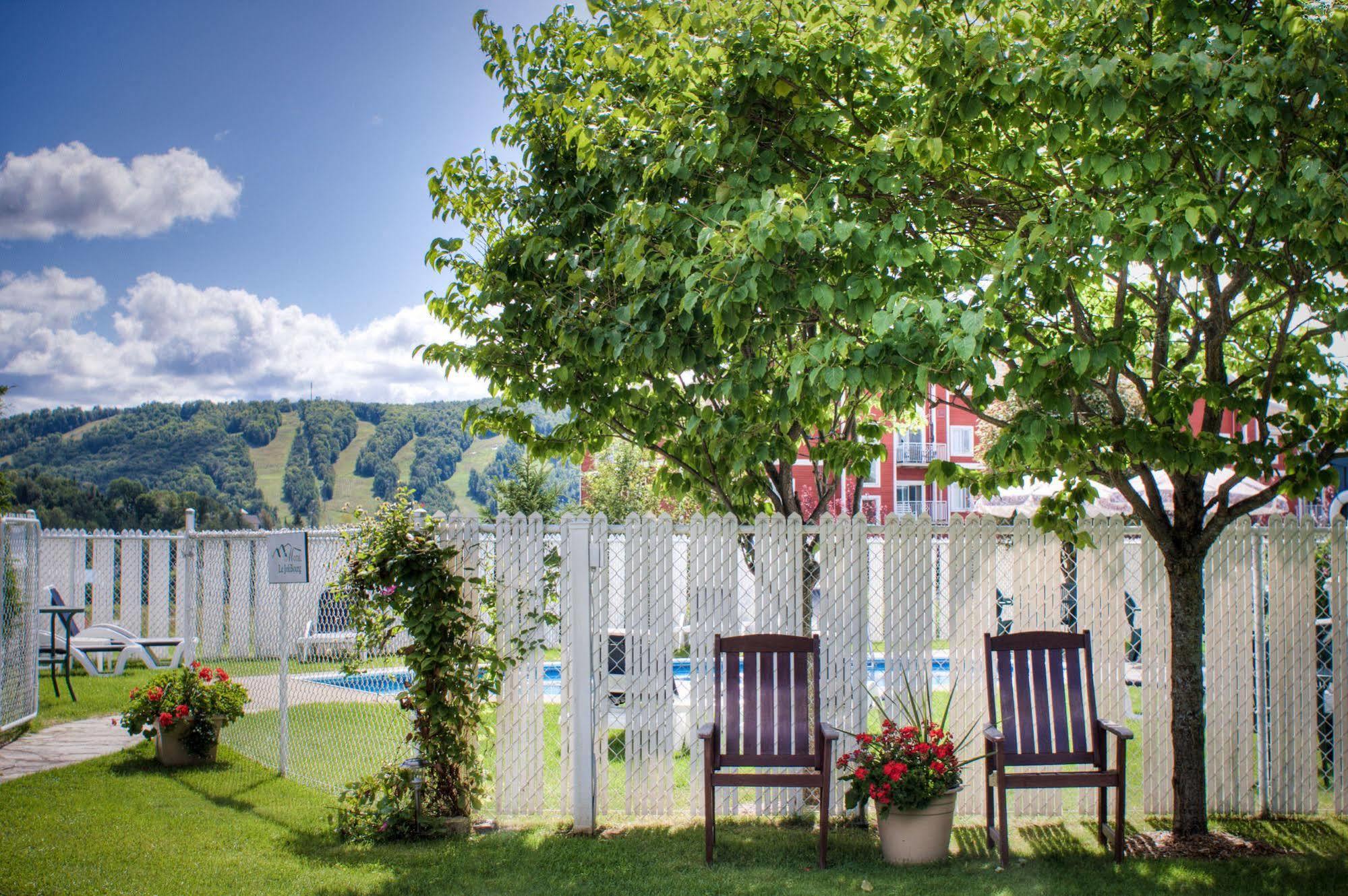 Motel Le Jolibourg Saint-Sauveur Ngoại thất bức ảnh