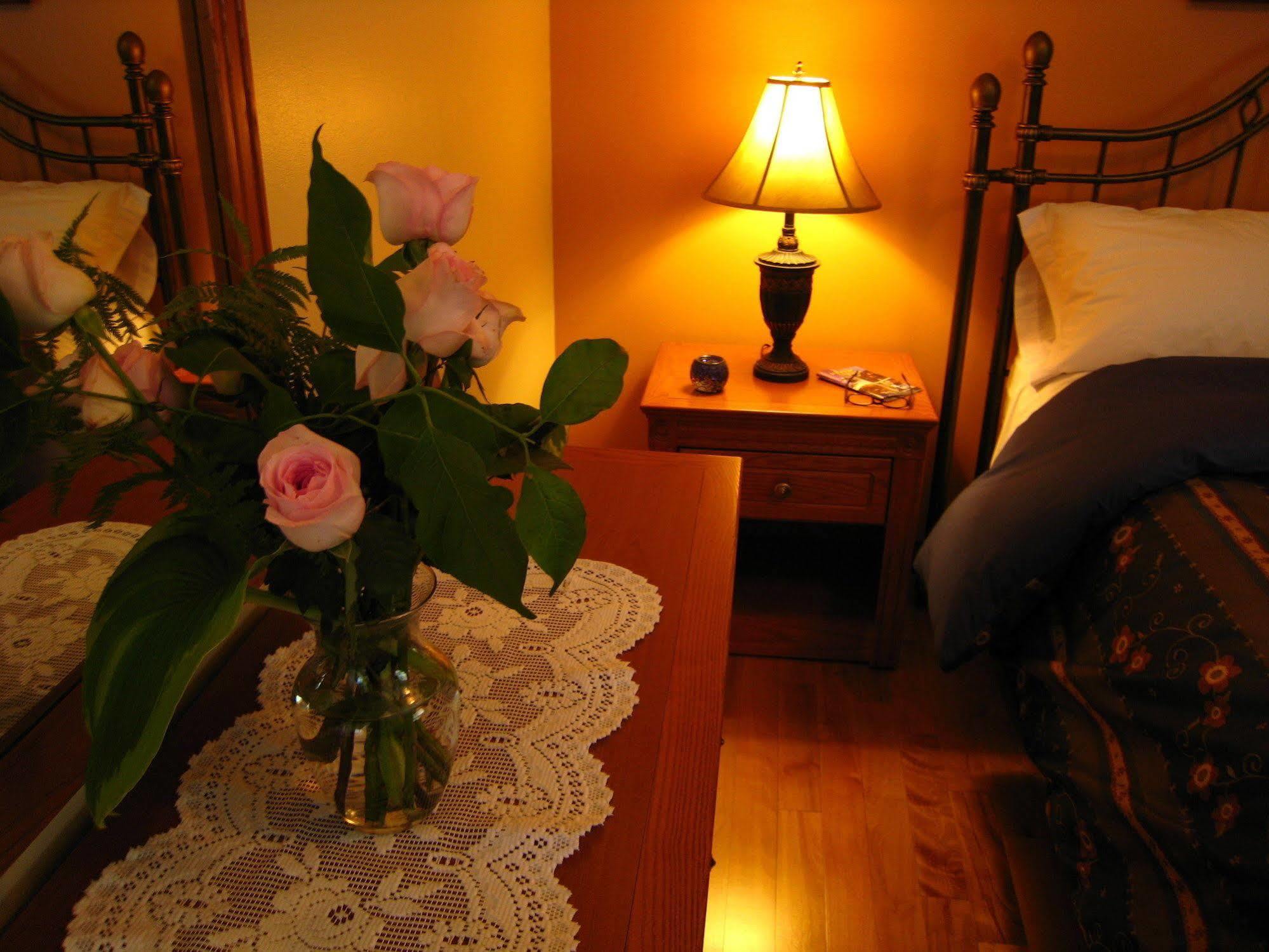 Motel Le Jolibourg Saint-Sauveur Ngoại thất bức ảnh